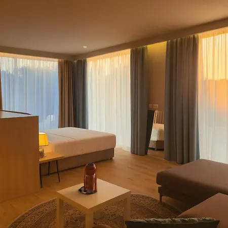 Eva Aparthotel 4*